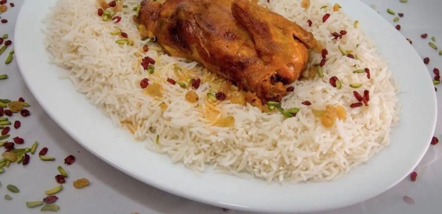 ارز عربي مع الدجاج - نصف دجاجة