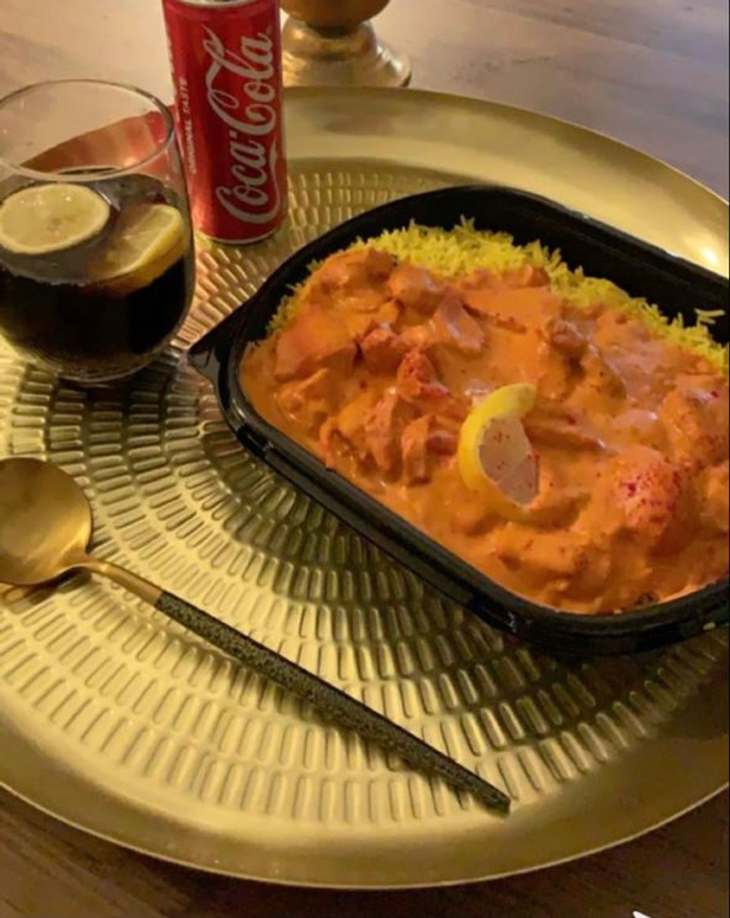 دجاج بالزبده مع رز الليمون