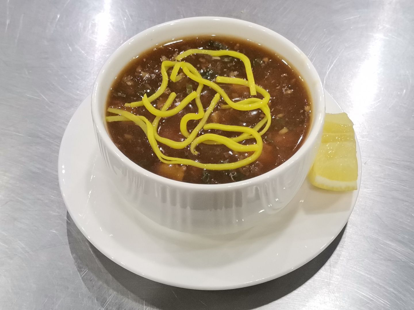 شوربة حامضة و حارة