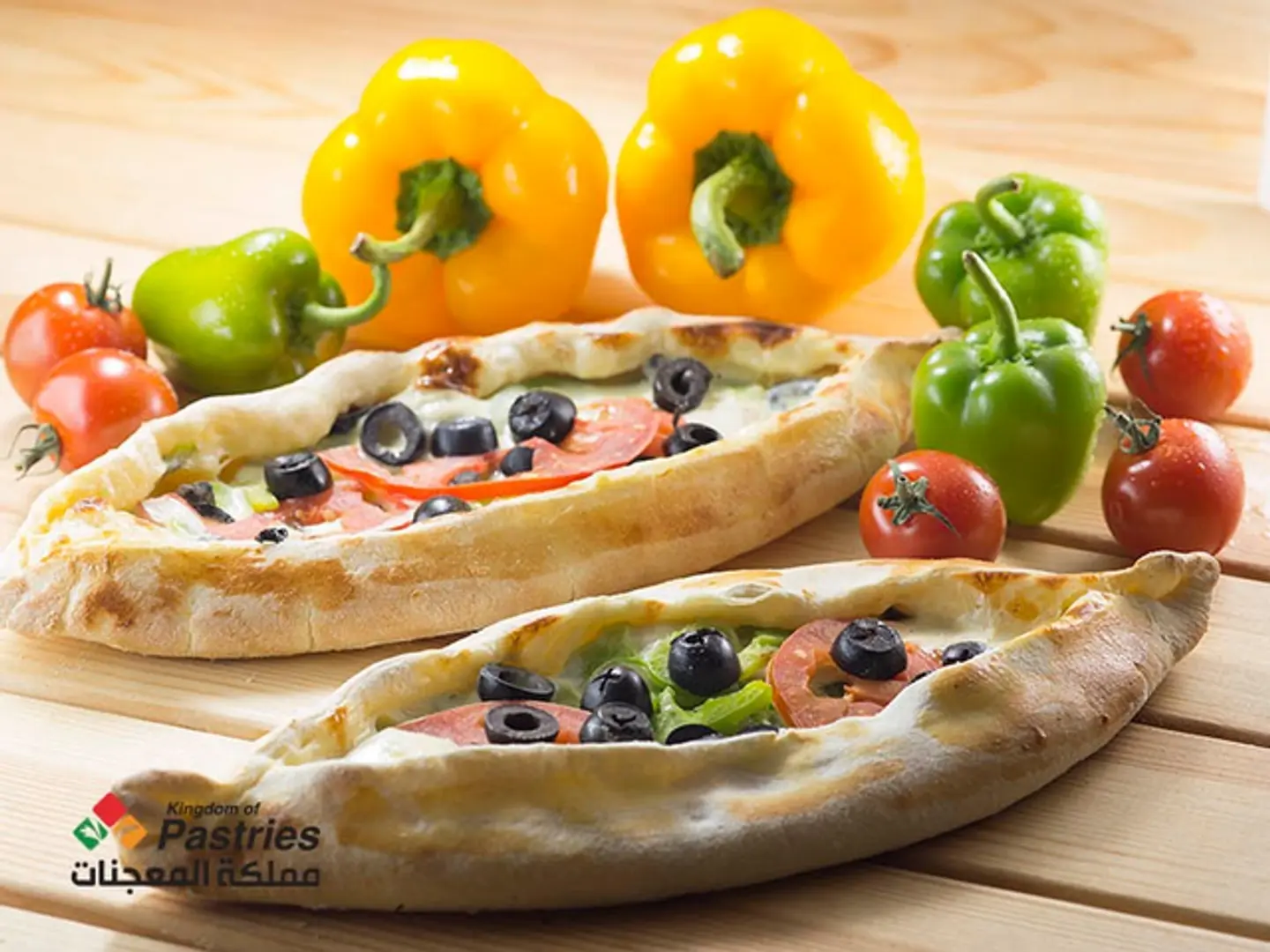 فطائر جبنة كريمية بالخضار