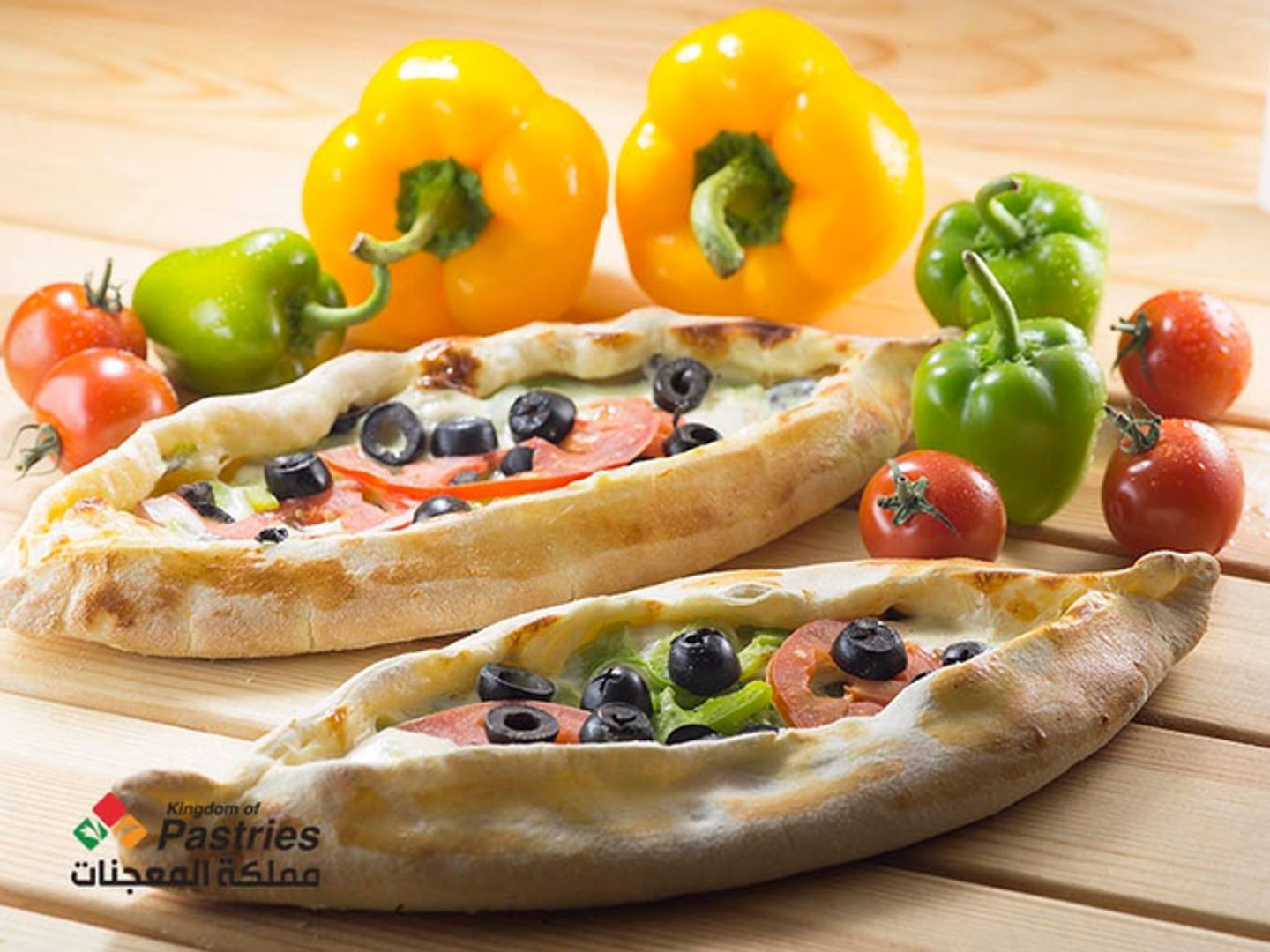 فطائر جبنة كريمية بالخضار