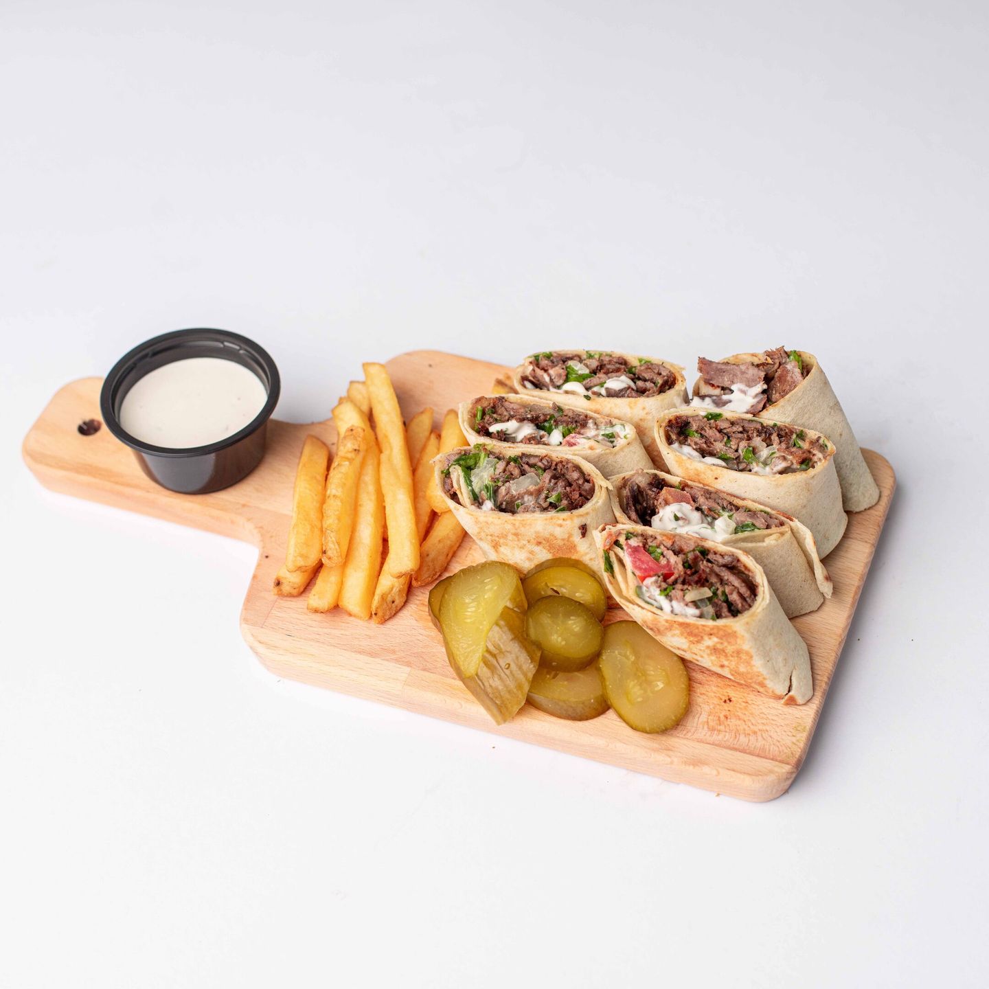 وجبة عربي لحم بخبز افوكادو