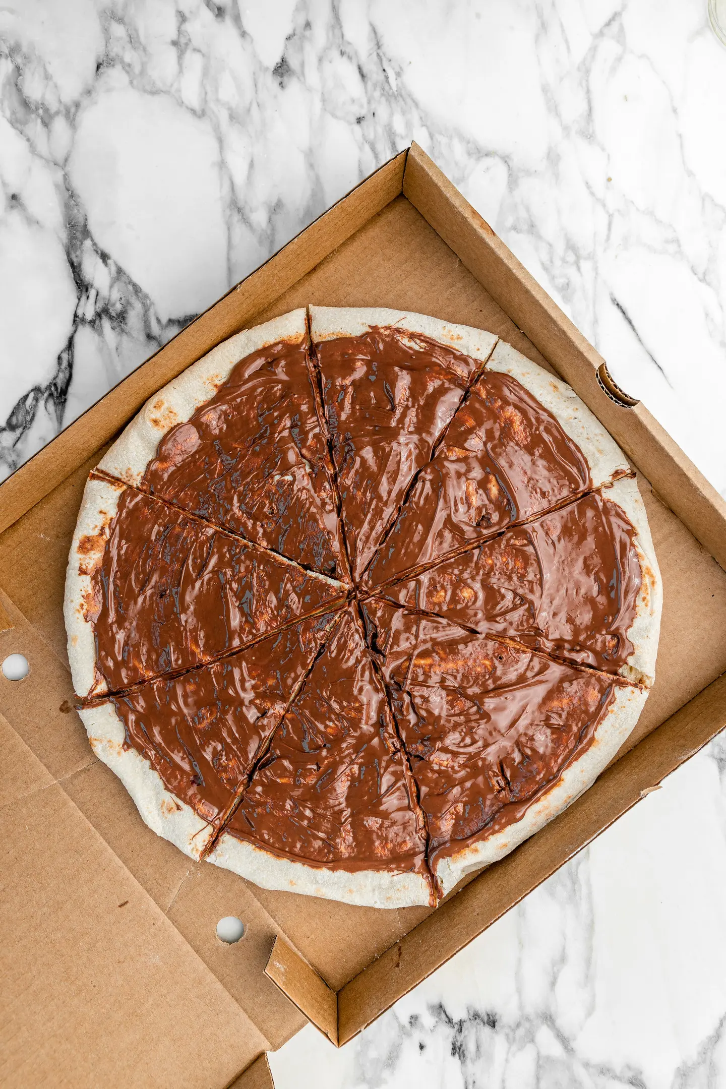 Nutella Chocolate Pizza