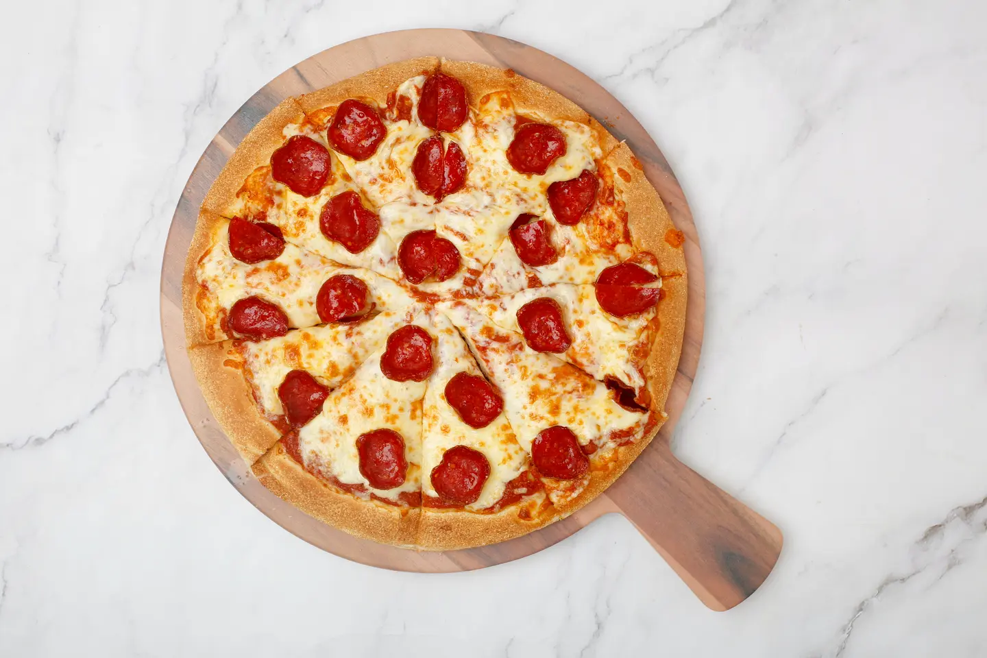 بيتزا بيبروني