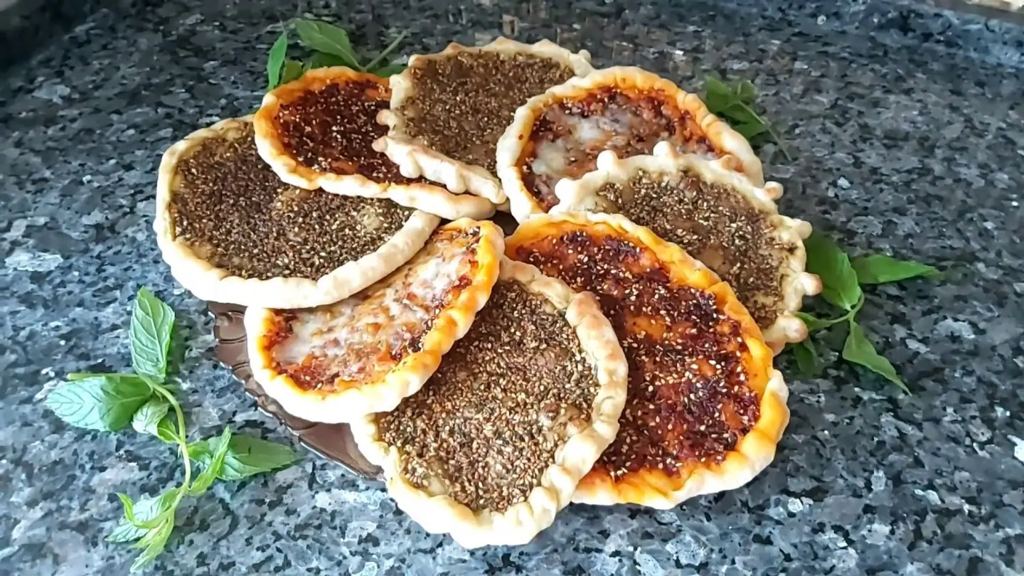 محمرة بالزعتر