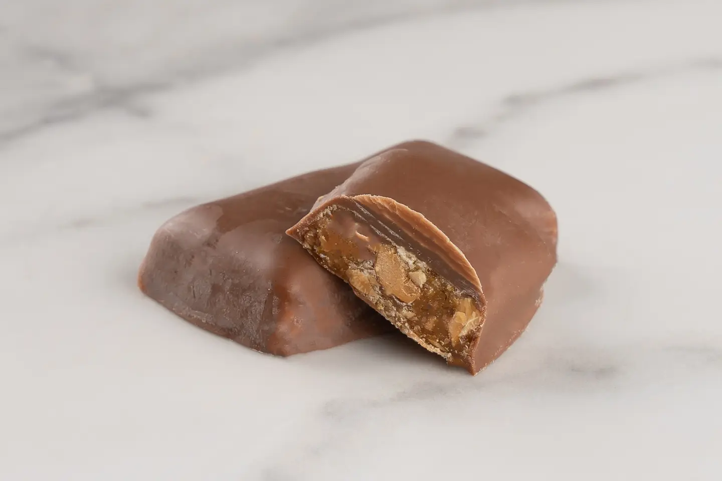 Tabtab Almonds - 100 Grams