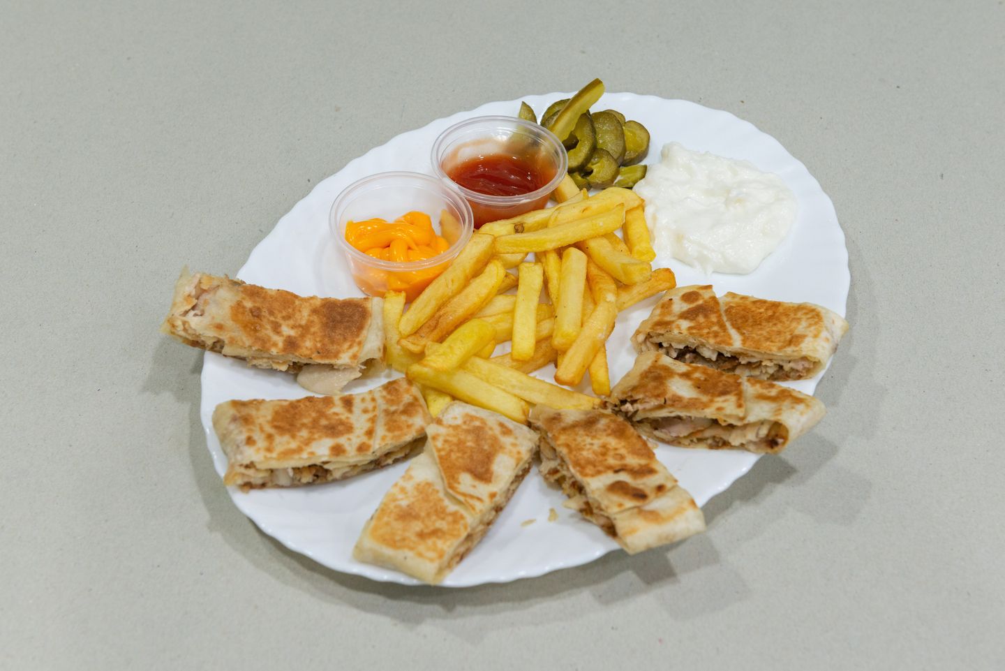 Arabian Chicken Shawerma Platter    - Small