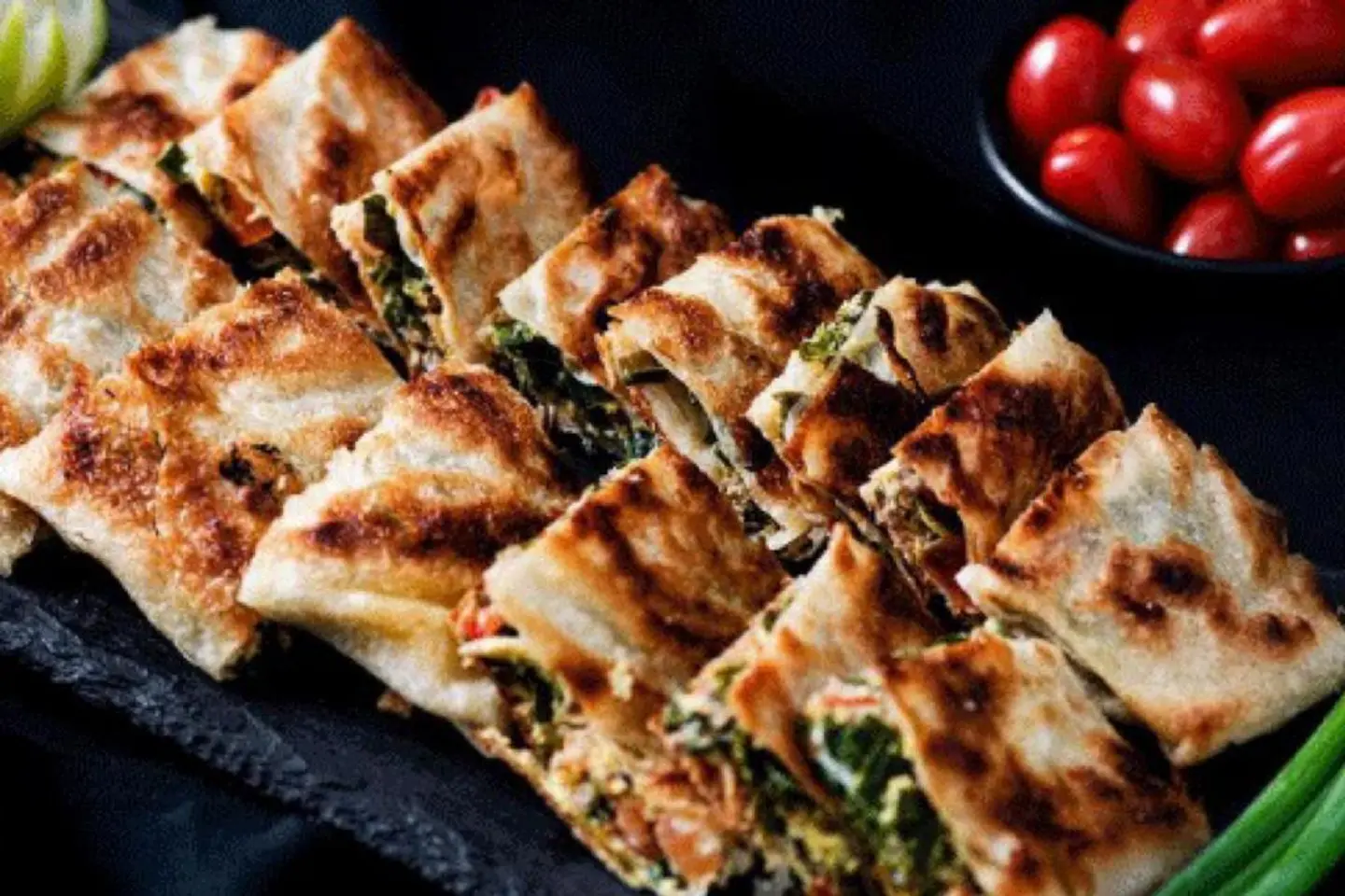 مطبق مالح باللحم ( المذاق )