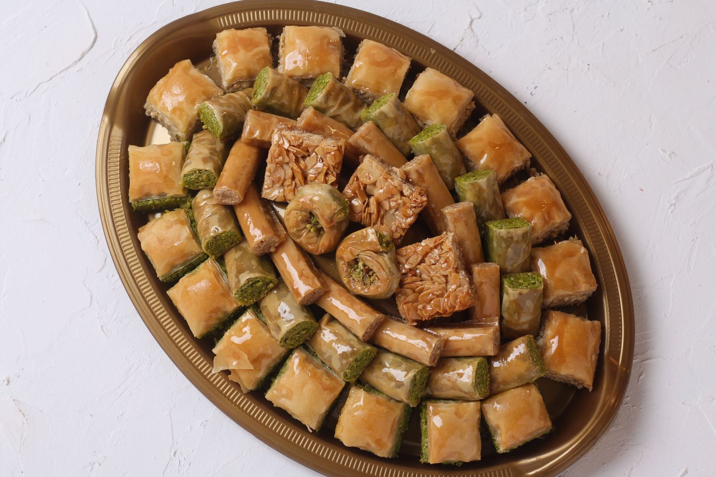 Golden Plate Of Shamiya Baklava