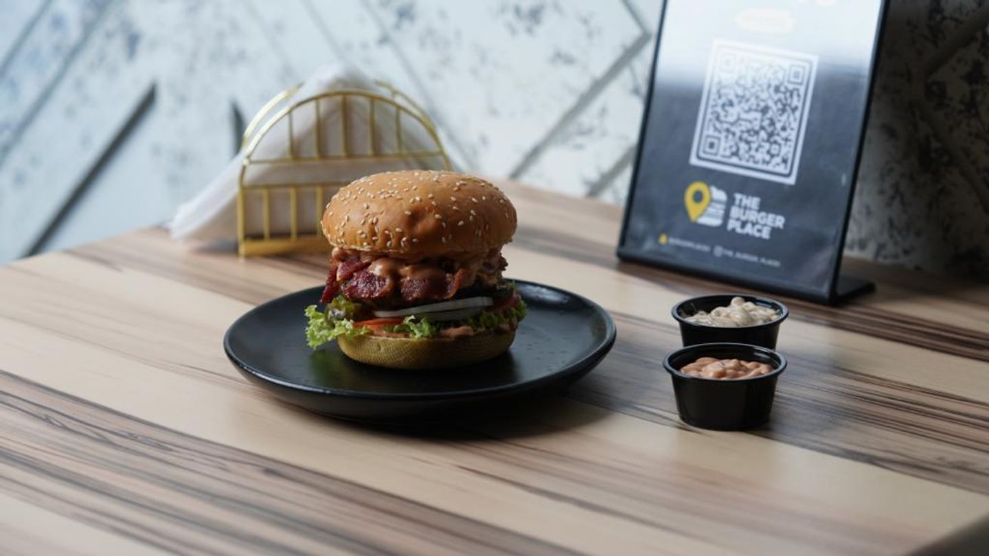 Classic Burger With Bacon
