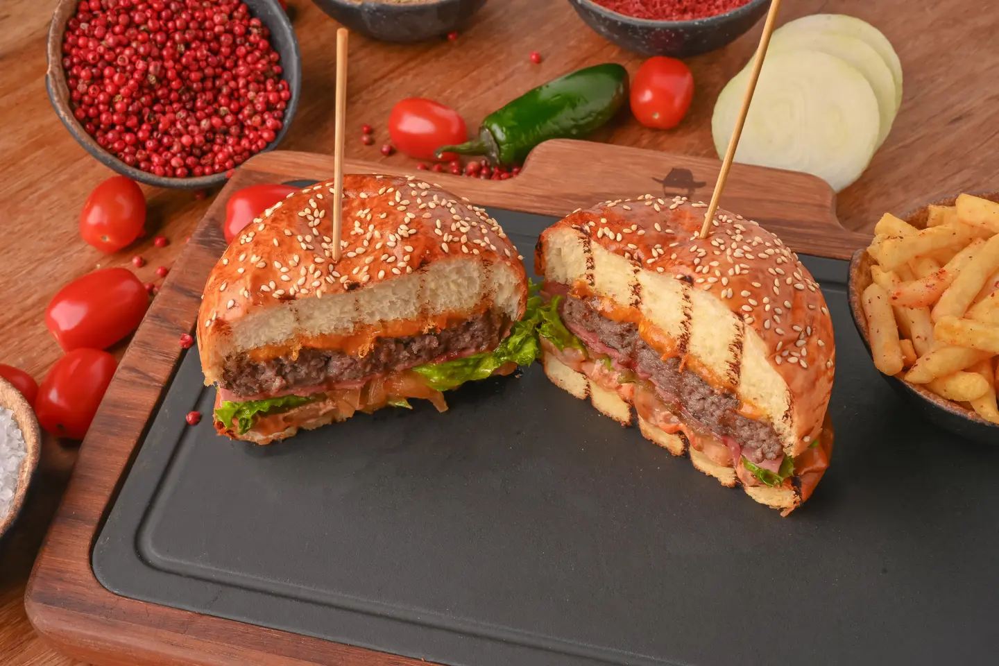 Gurkan Sef Special Burger