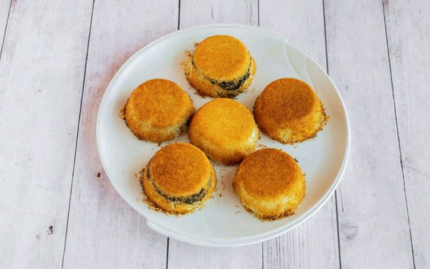 Konafa Cup Cream - Medium 12 Pieces