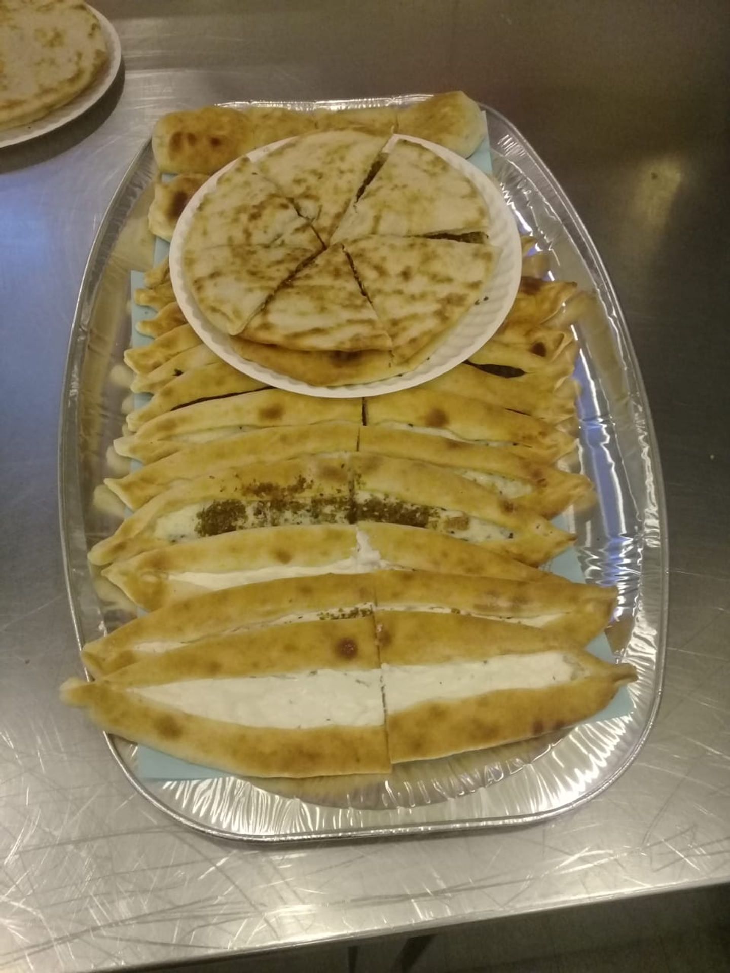 لبنة بالعسل و الزيتون