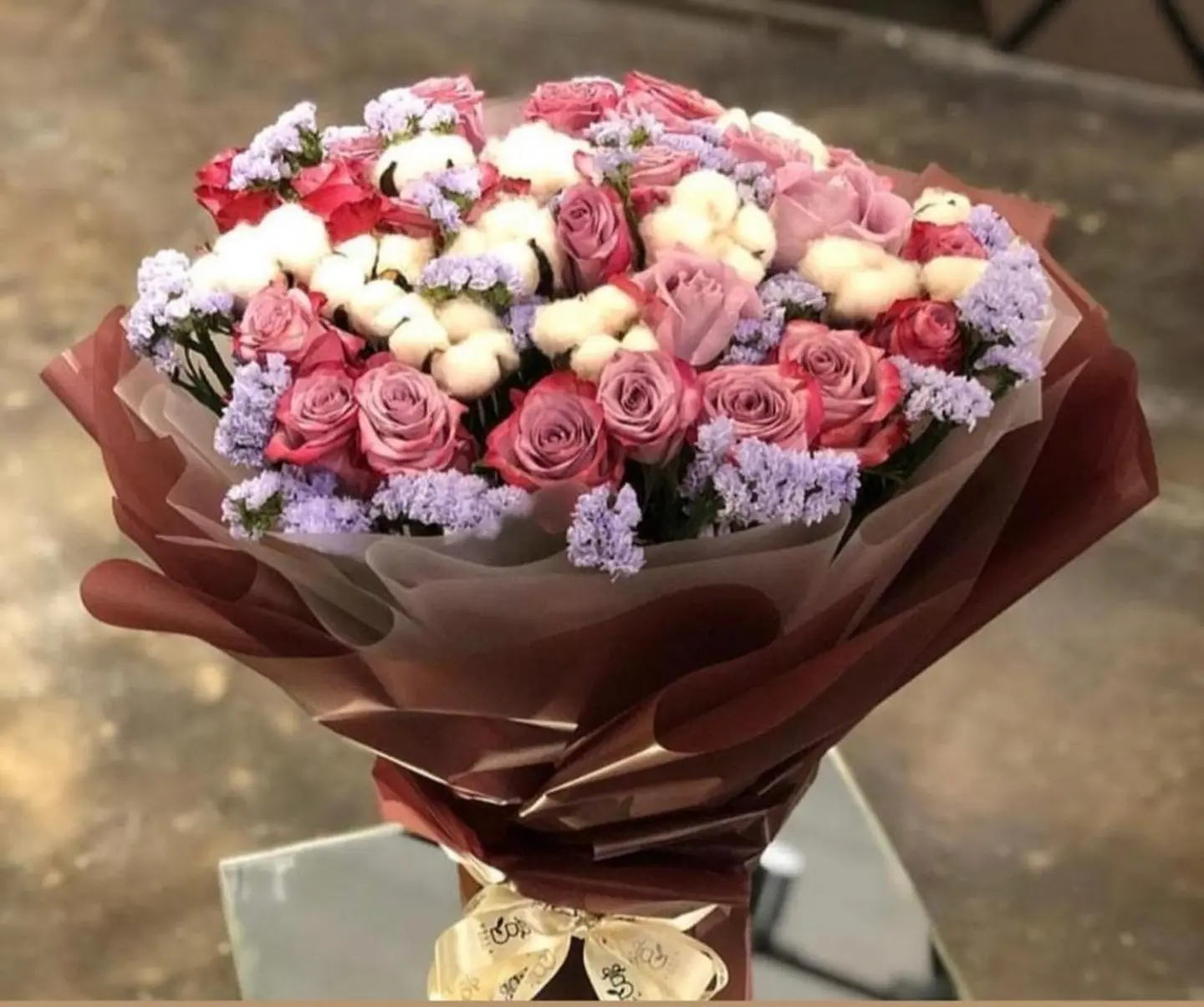 Jouri Bouquet With Synthetic Cotton