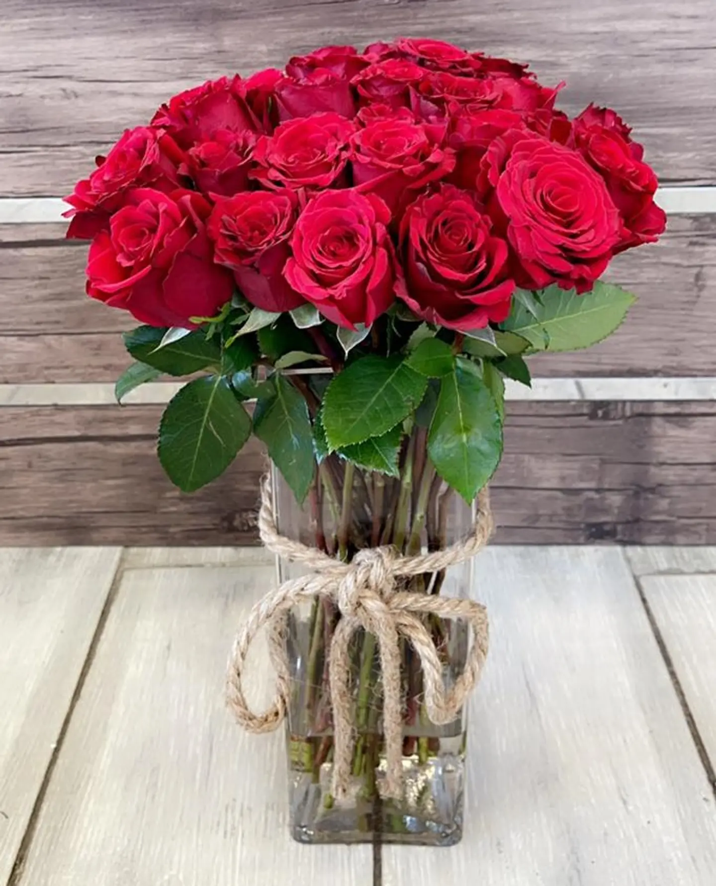 Red Jouri Rose Vase