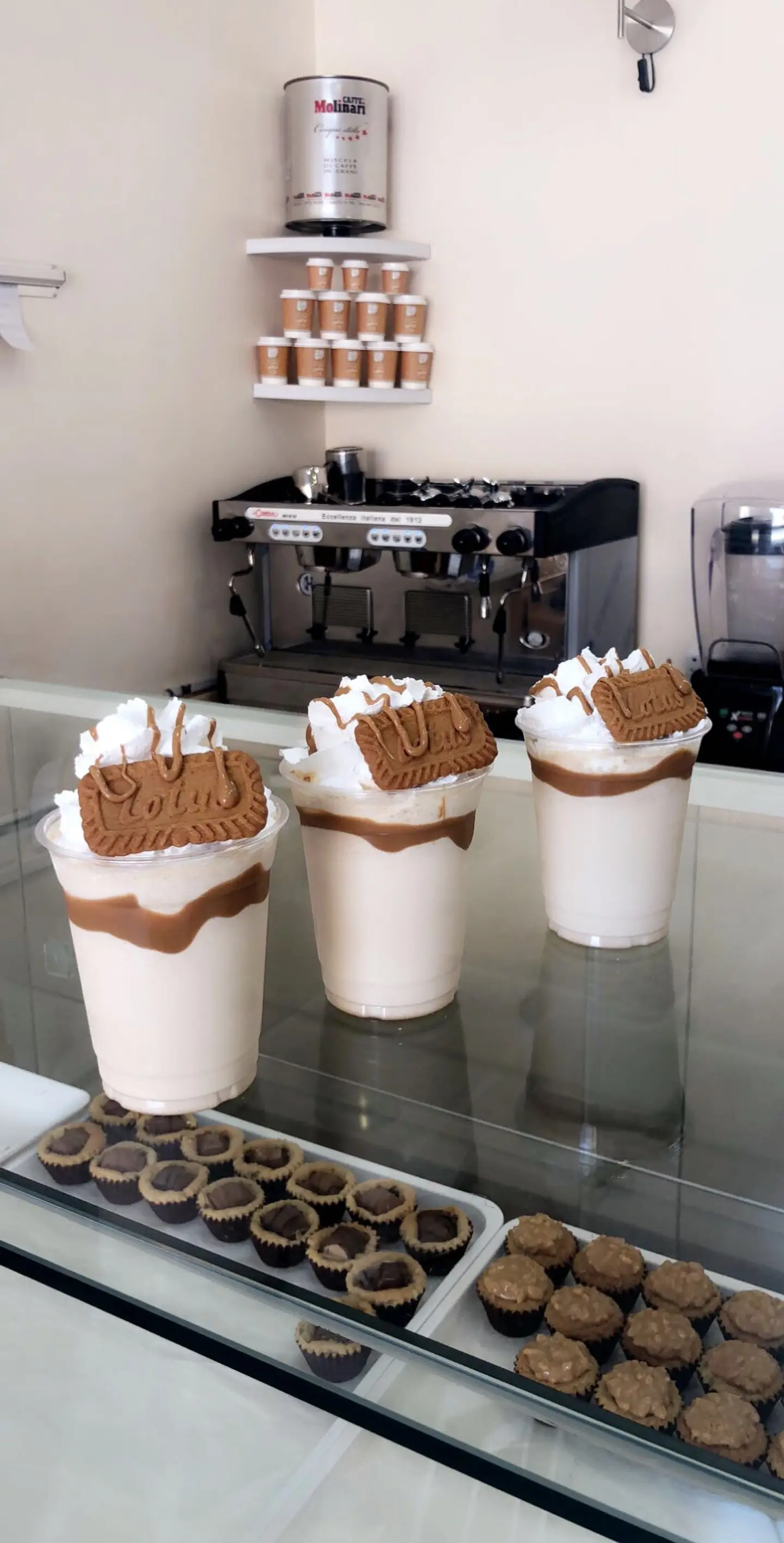 ميلك شيك لوتس