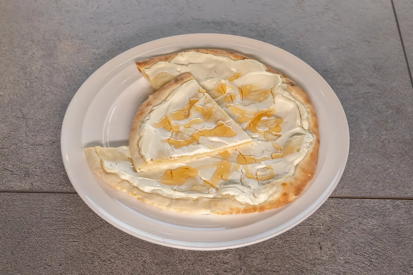 لبنة وعسل