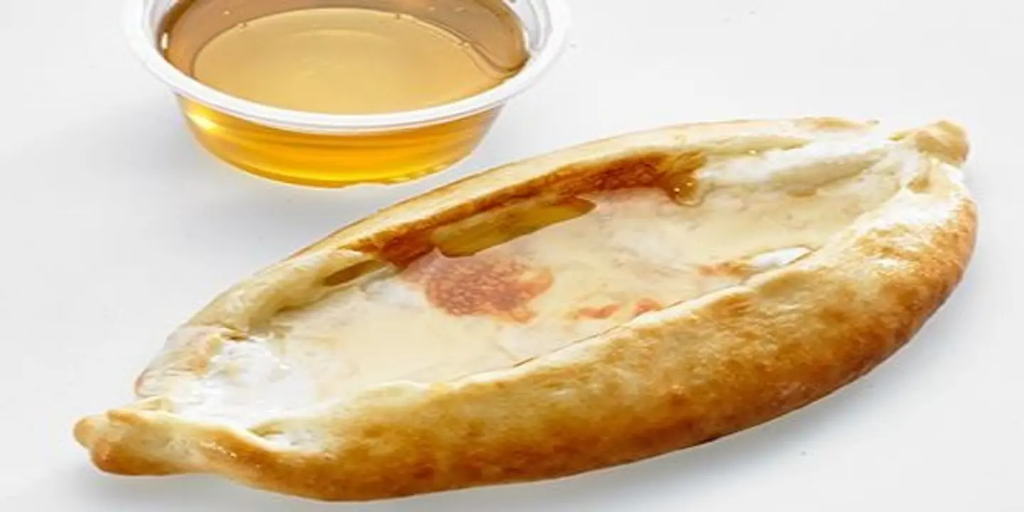 فطيرة جبن  - جبن سائل بالعسل