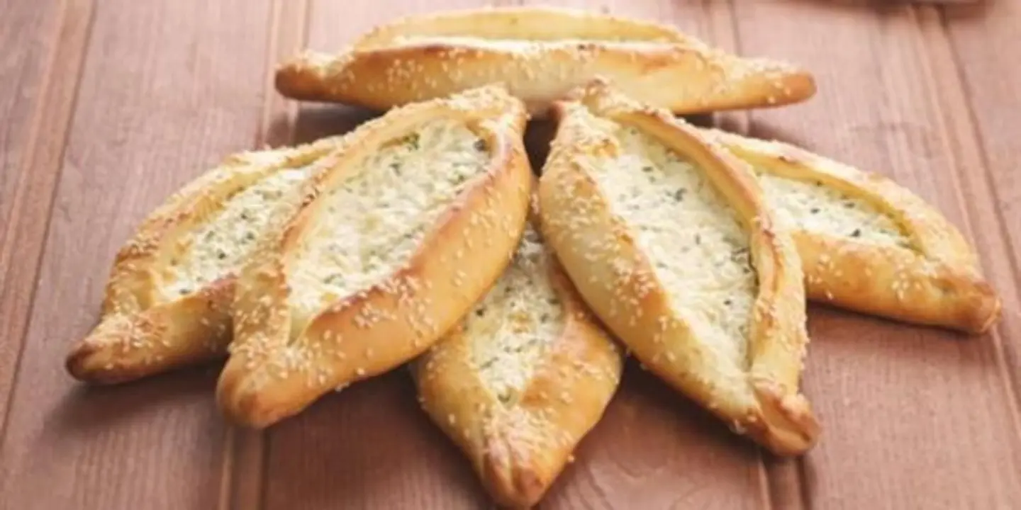 Labnah Pie - Labnah With Honey