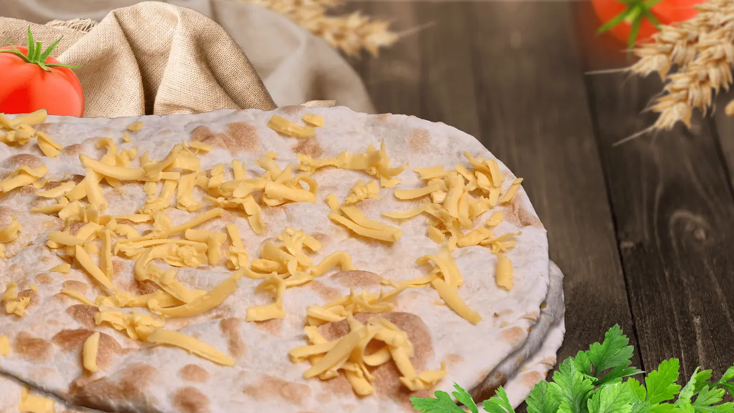 خبز نان بالجبن