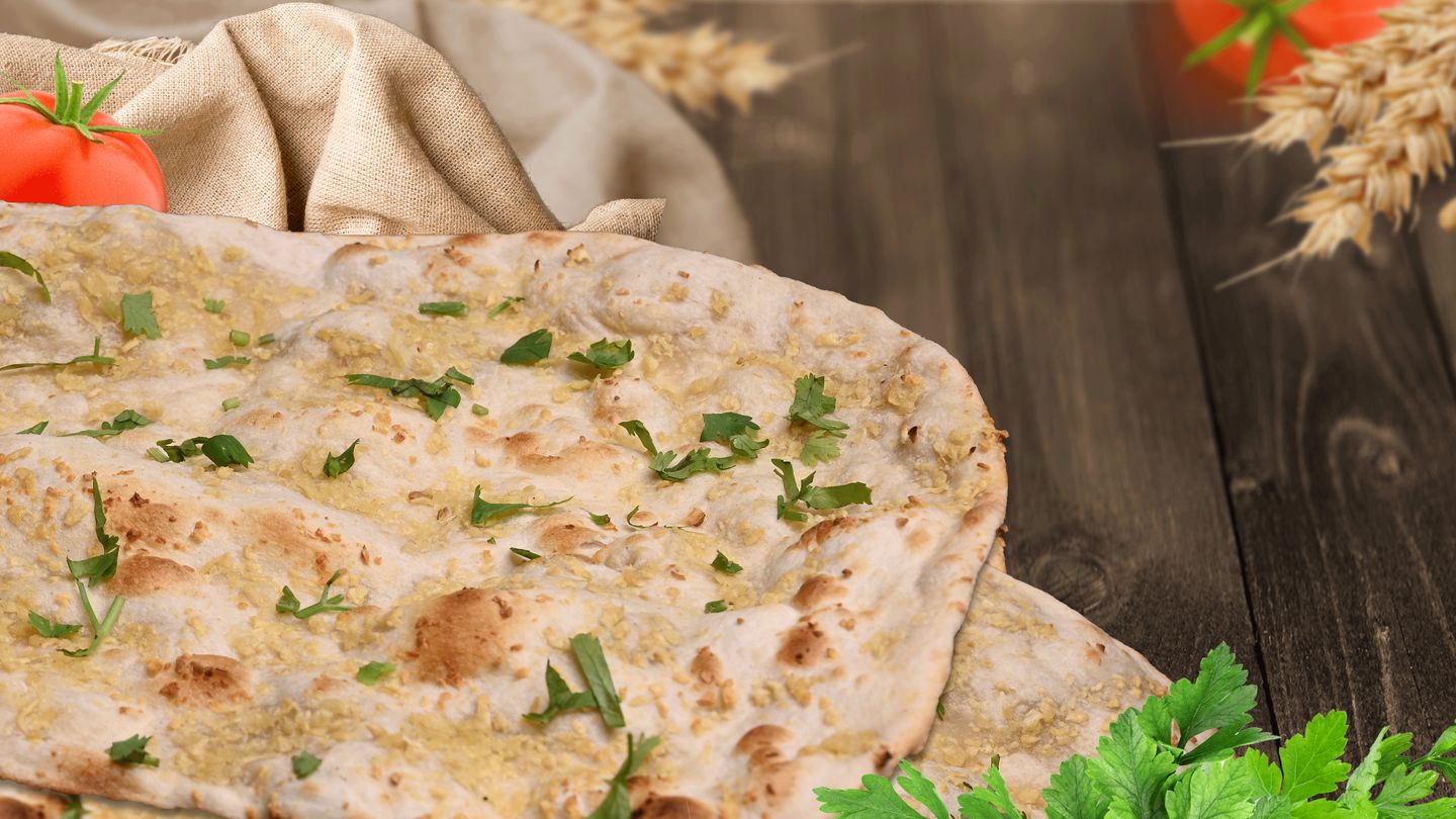 خبز نان بالثوم و الجبن