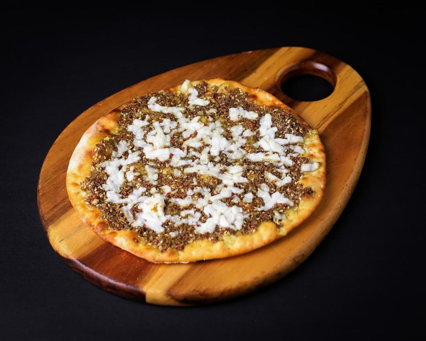 زعتر بالجبنة