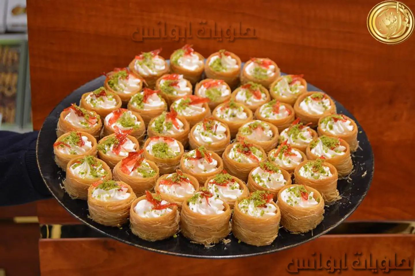 عش بالقشطة
