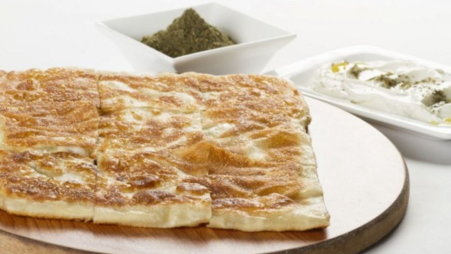 Cheese With Honey Mutabbak