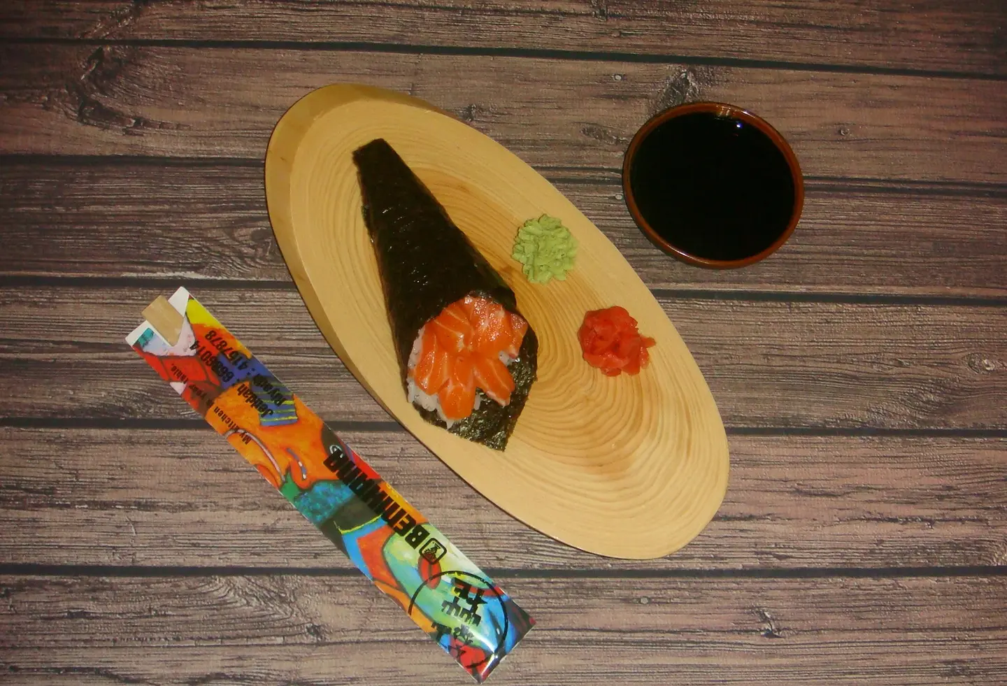 Salamon Hand Roll