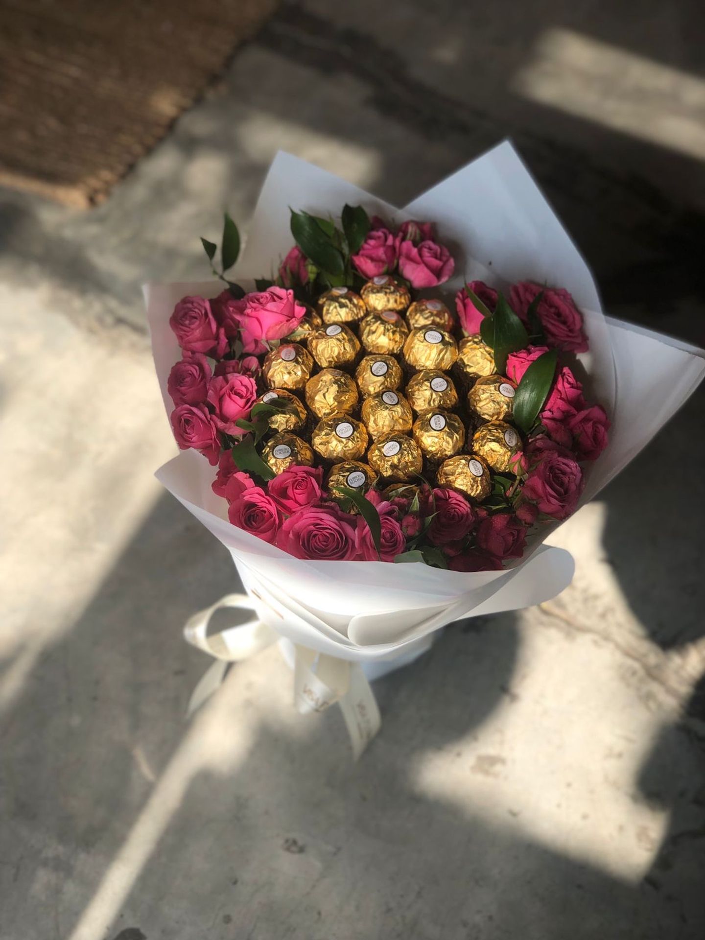 Rocher And Roses