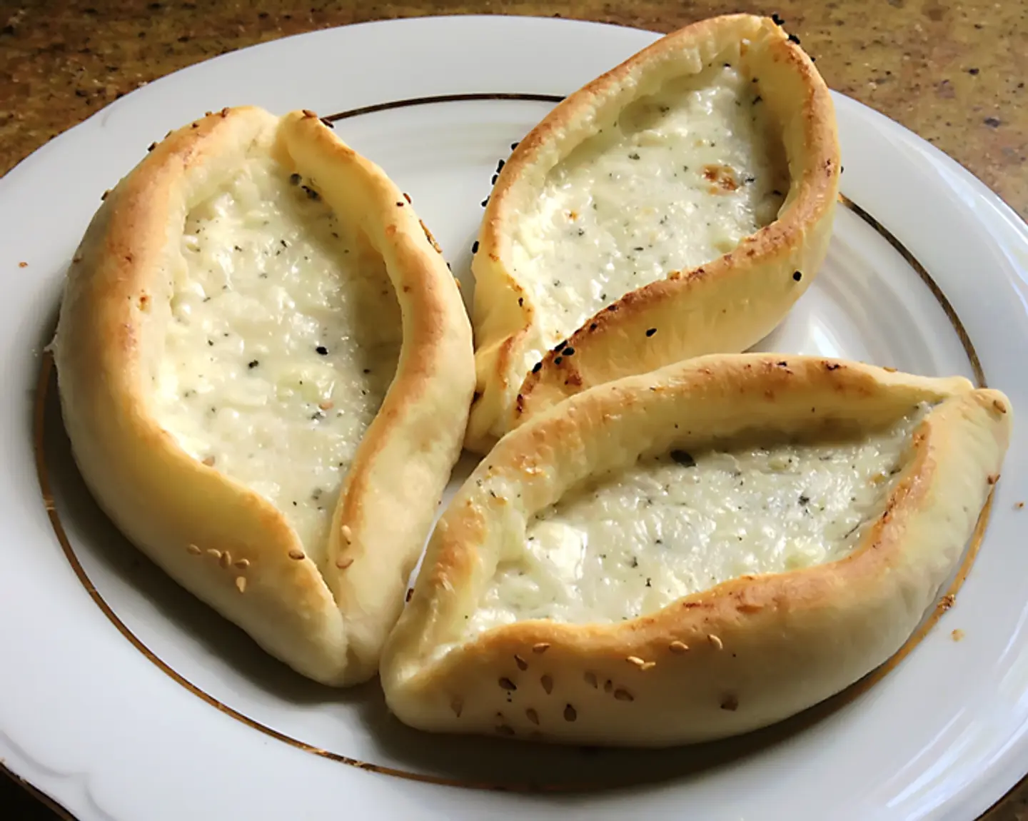Labnah Pie With Olive