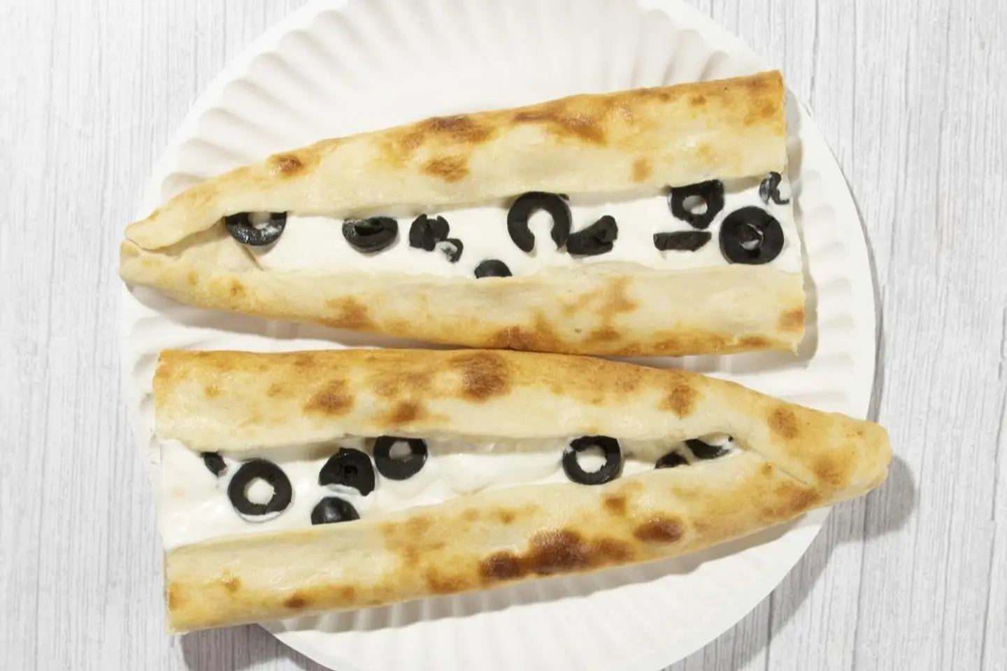 لبنة زيتون زعتر