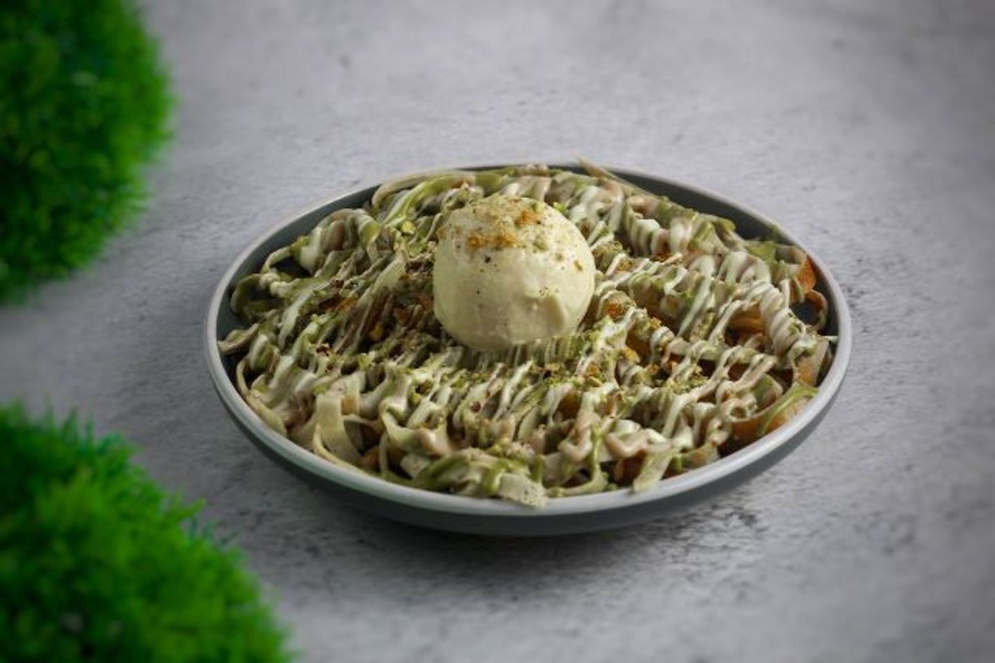 Fuchin Crepe Pistachio