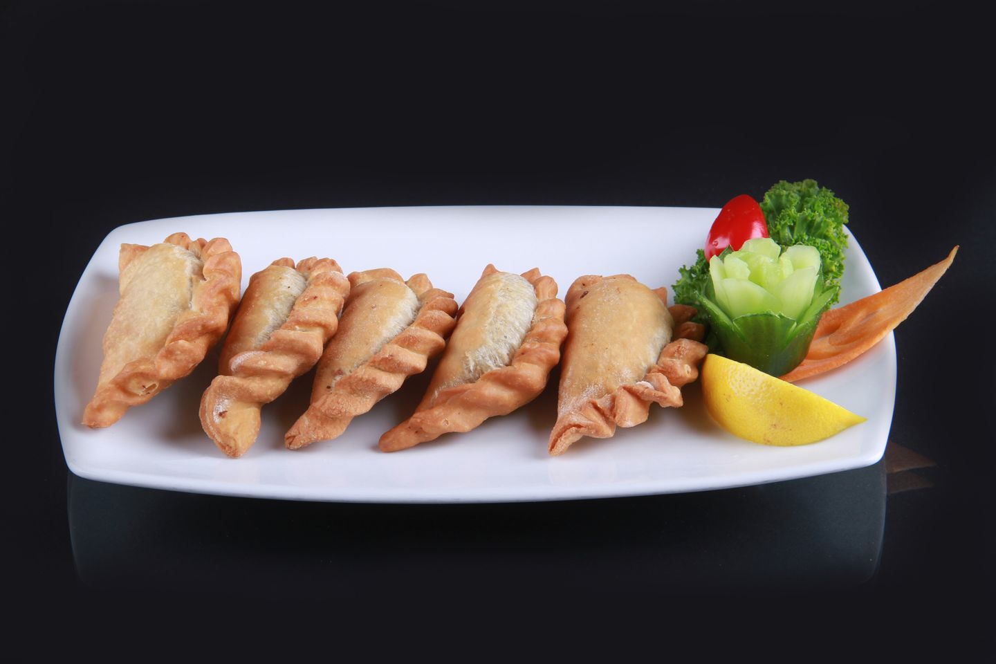 سمبوسك لحـــم