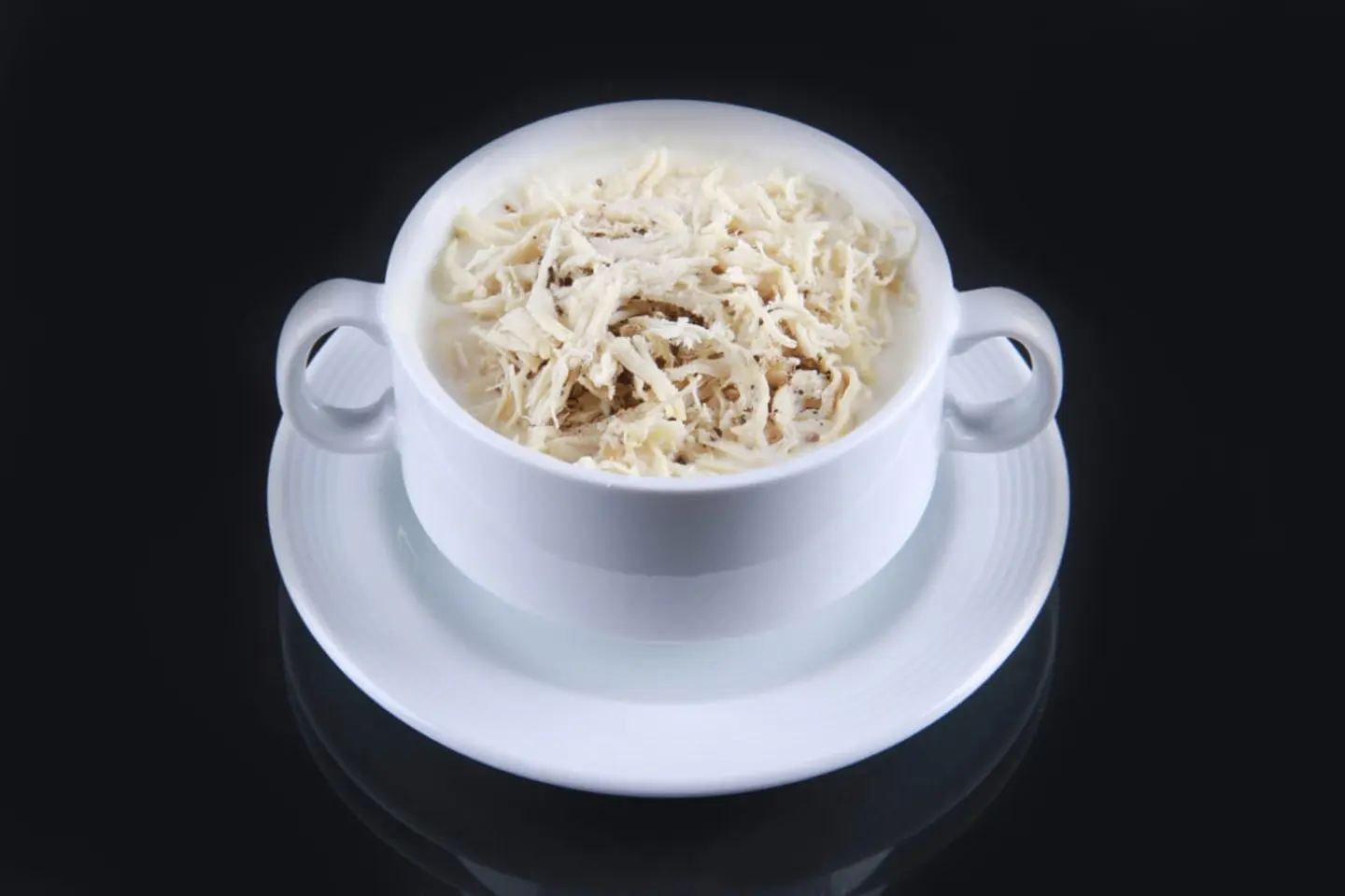 شوربة الفطر مع الدجاج