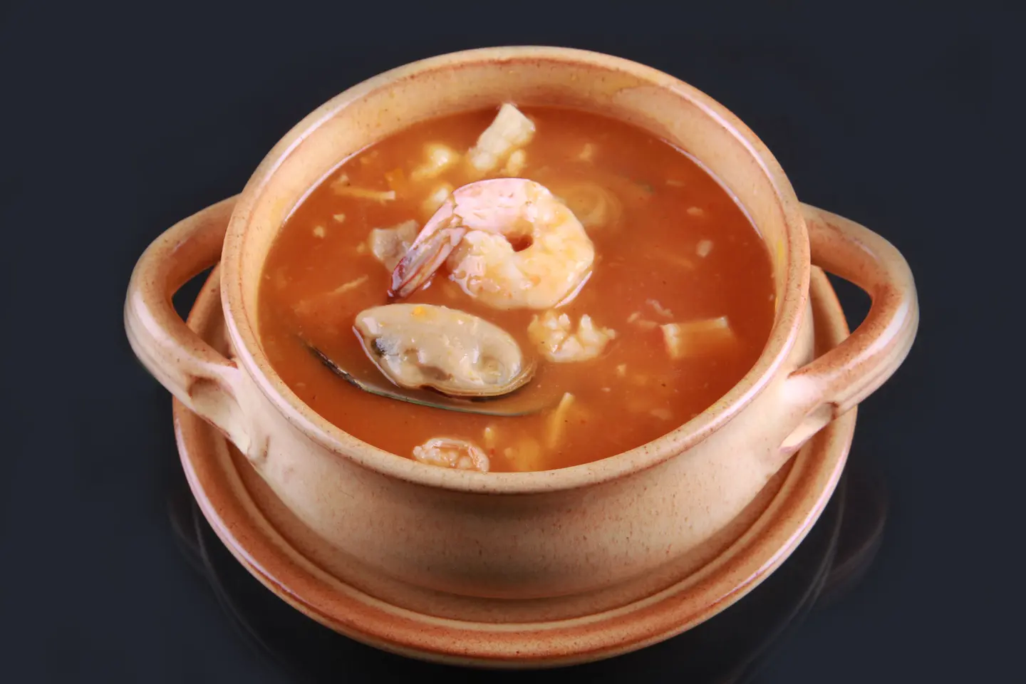 شوربة مأكـولات بحرية