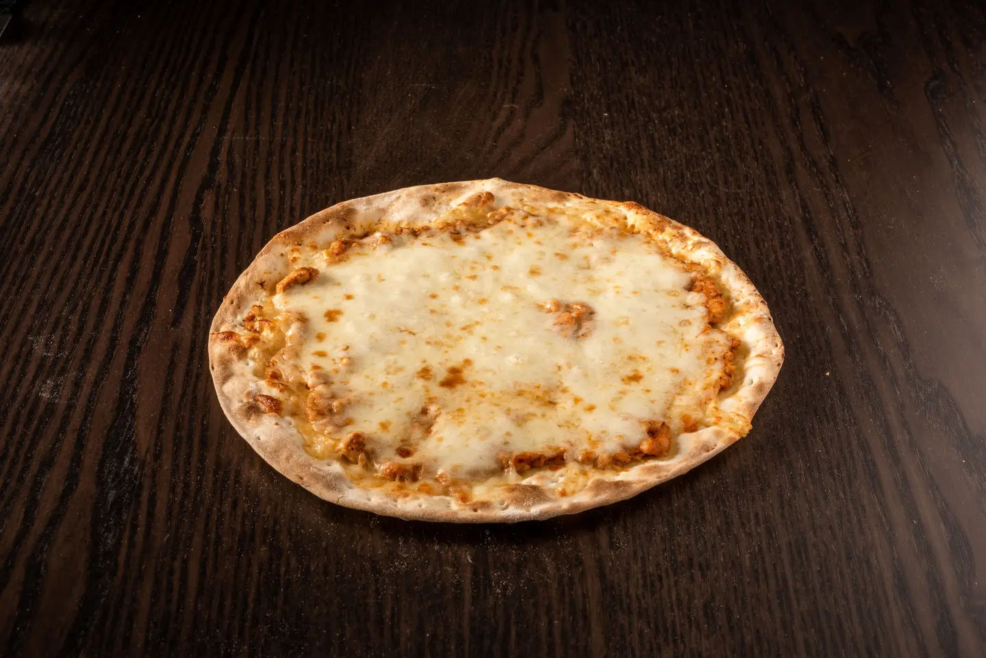 منقوشة دجاج بالجبن و الصوص