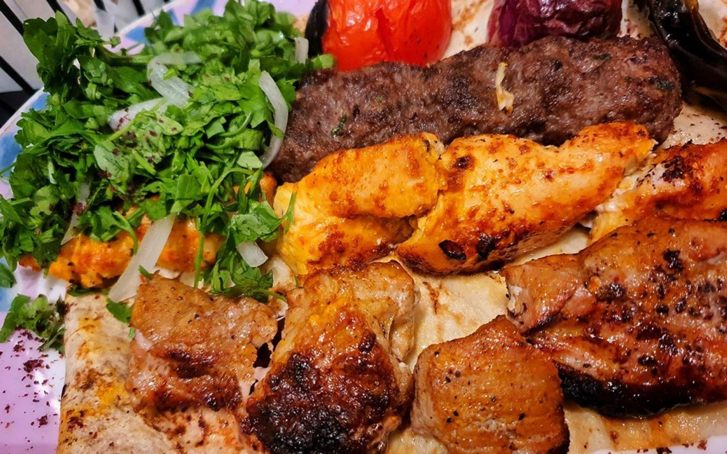 طبق مشكل لحم