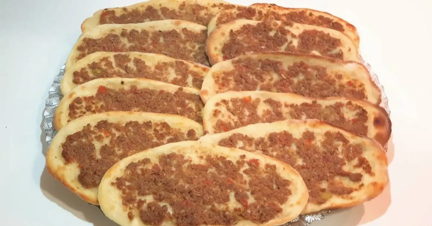 Lahmah Bel Ajeen