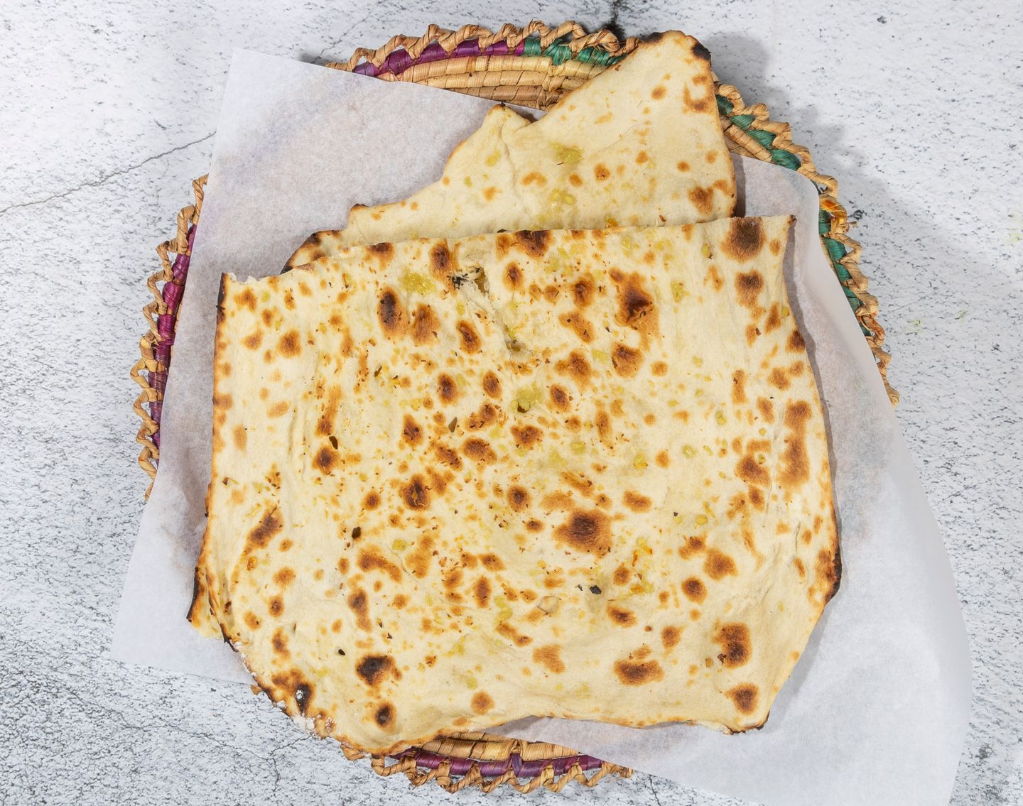 خبز نان مع الثوم