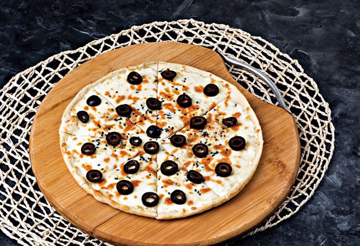 فطيرة جبنة بالزيتون