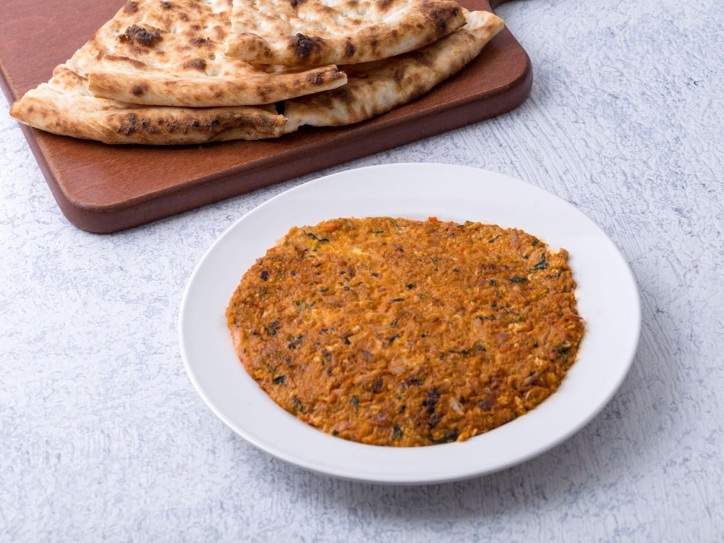 بازليا مع التونه