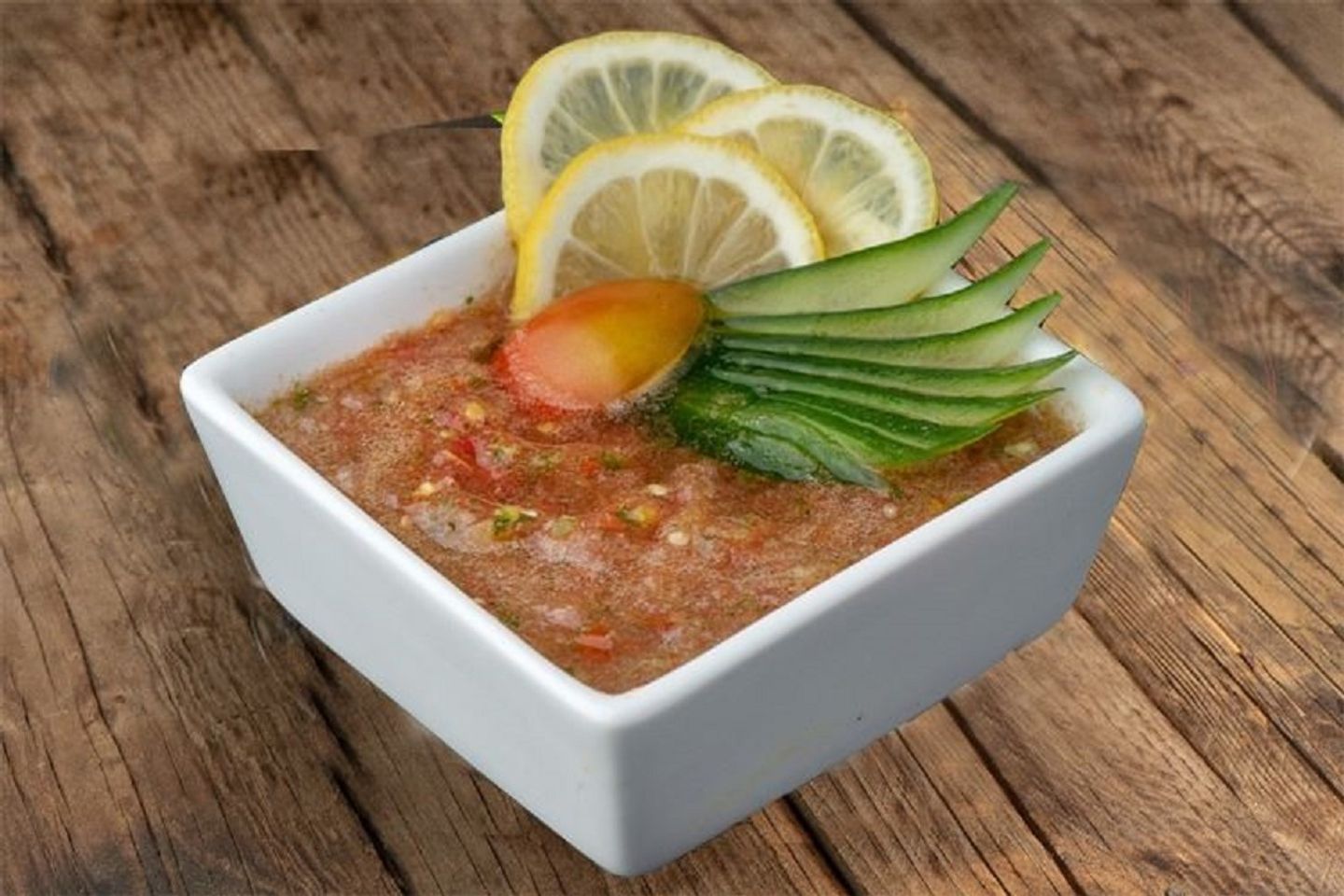 سلطة حارة