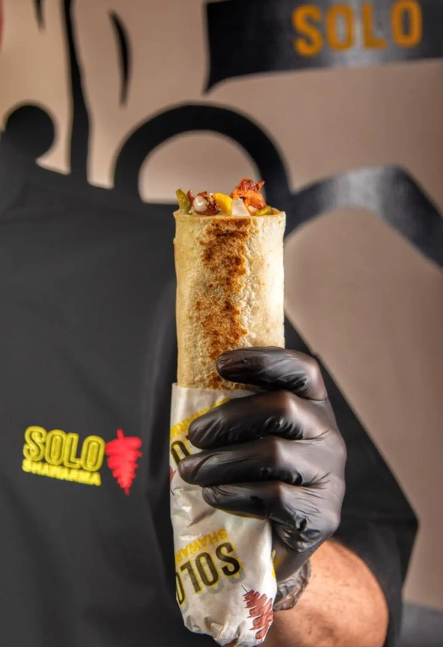 Jumbo Chicken Solo Shawarma