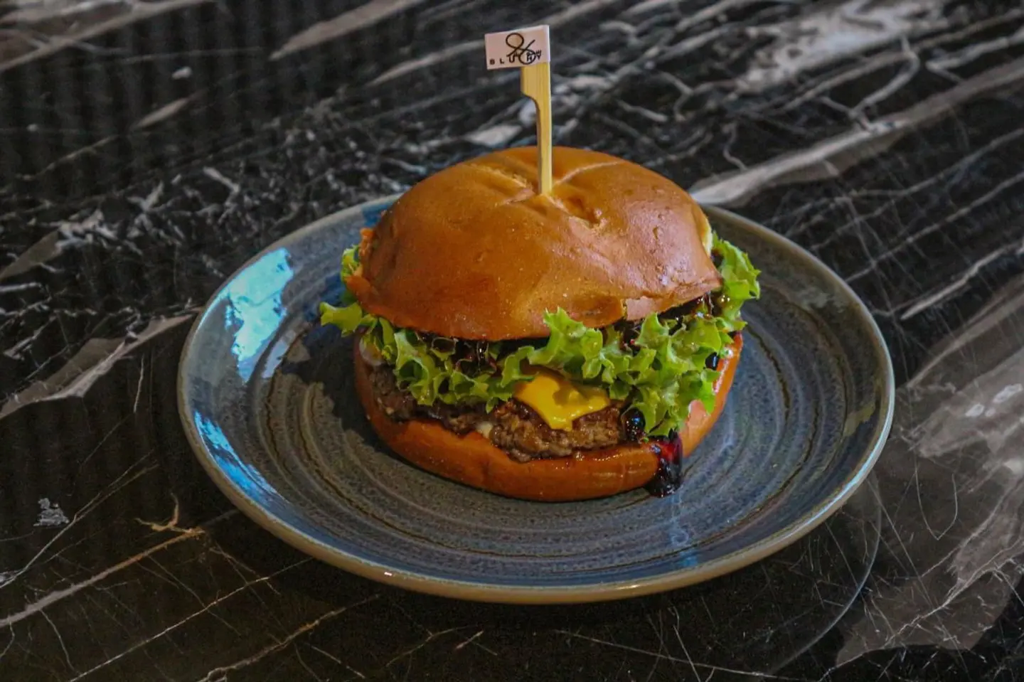 برجر لحم سلوشي