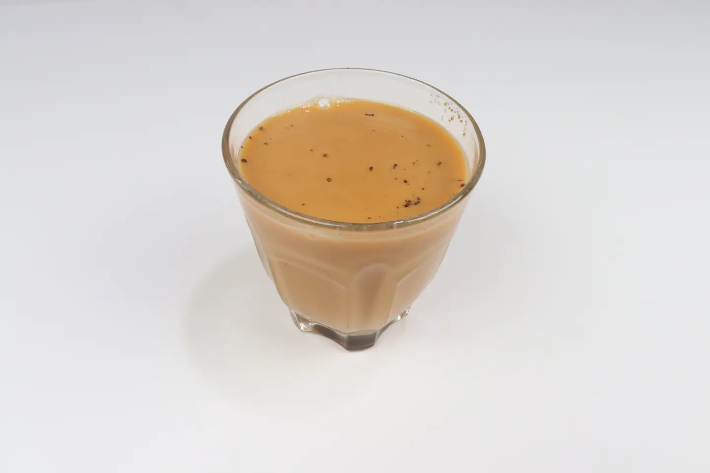 مشروبات ساخنة - شاي حليب عدني