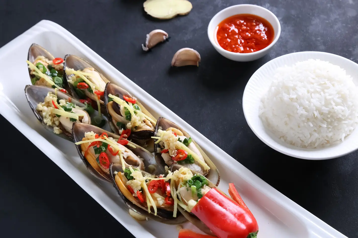 Steamed Mussele W/ Garlic