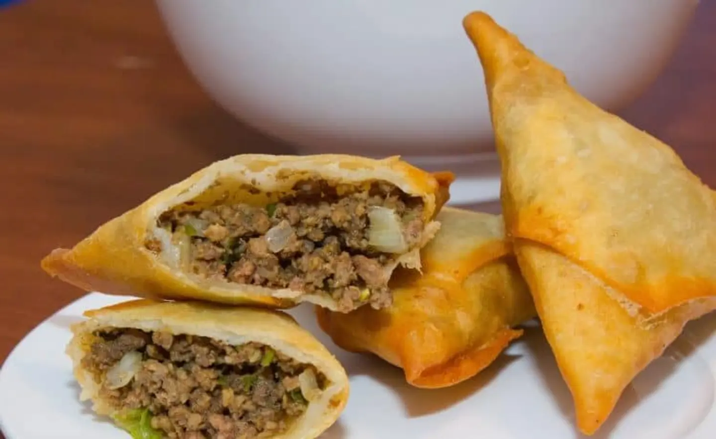 سمبوسة لحم واحد حبة