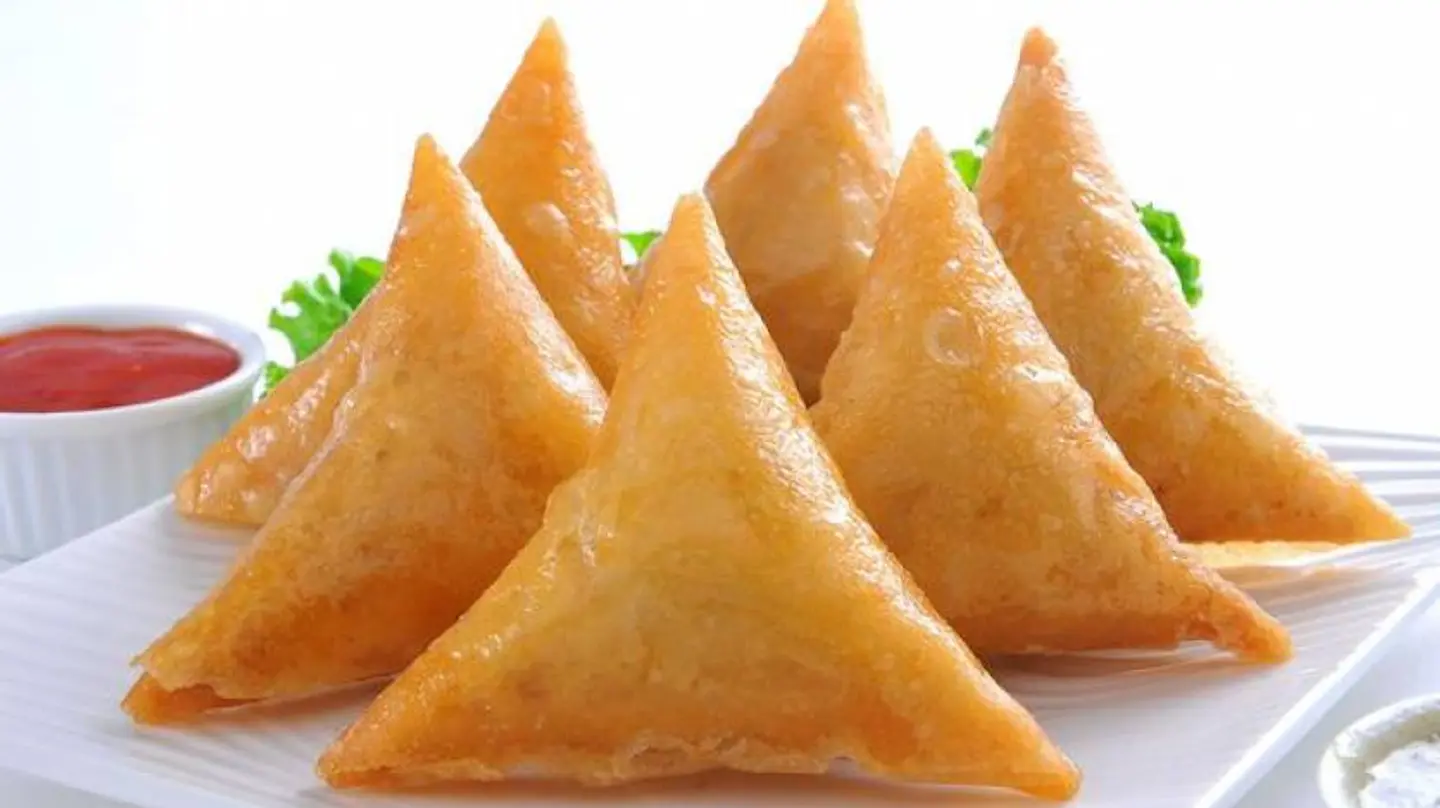 سمبوسة جبن سائل واحد حبة