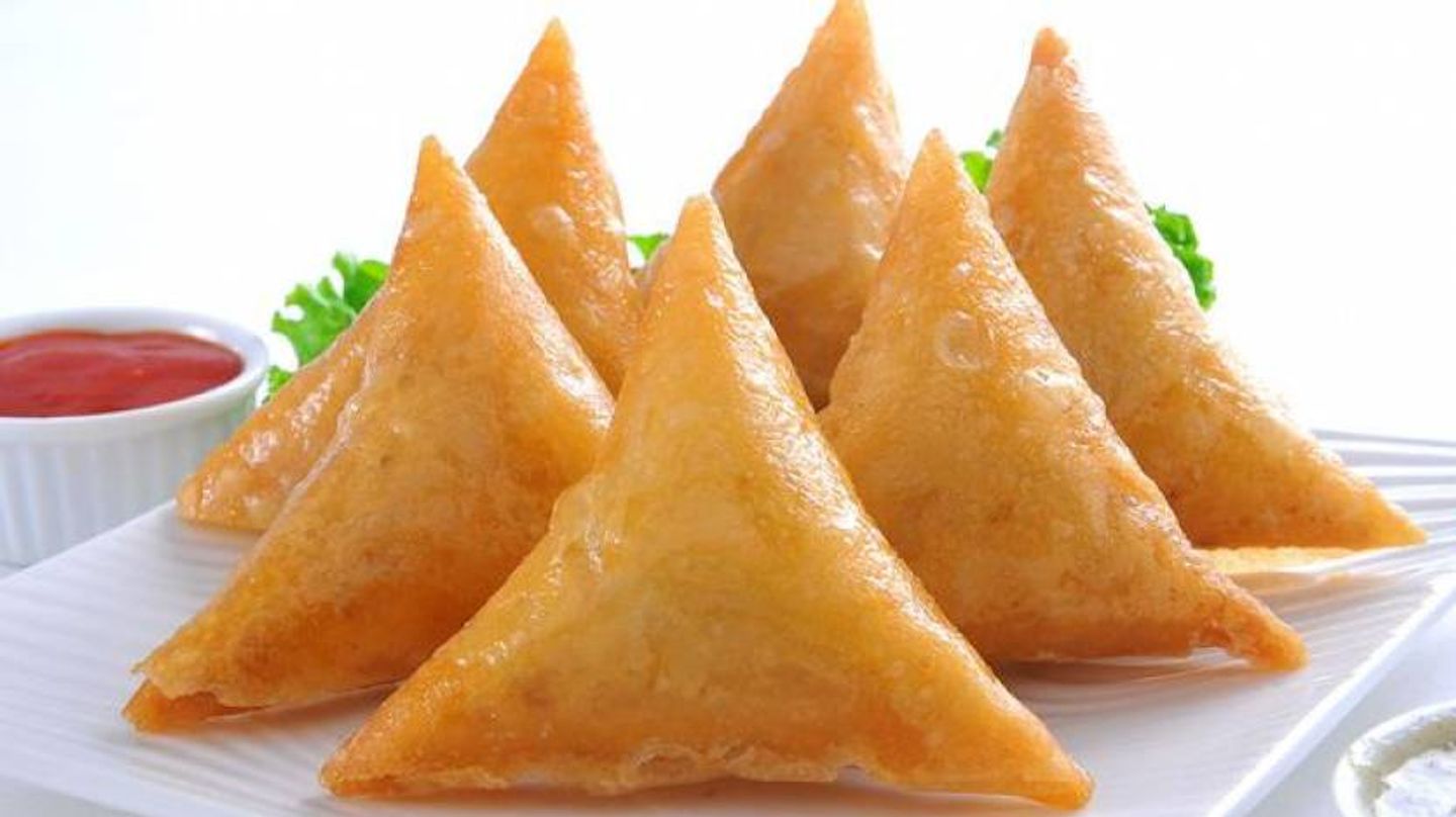 سمبوسة جبن سائل واحد حبة